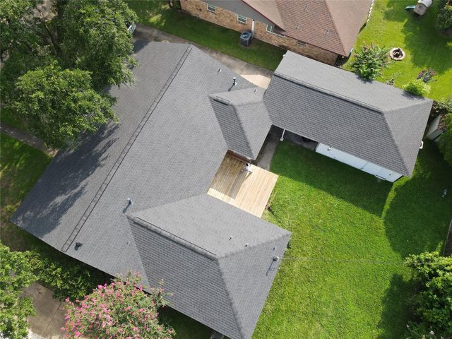 5810 Creekbend Drive, Houston, TX 77096