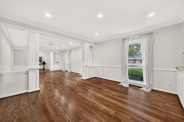 5810 Creekbend Drive, Houston, TX 77096