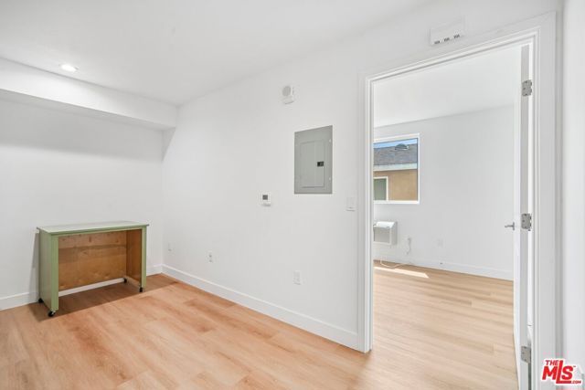 3221 W 71st Street, Los Angeles, CA 90043