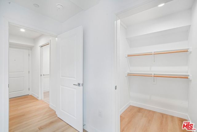 3221 W 71st Street, Los Angeles, CA 90043