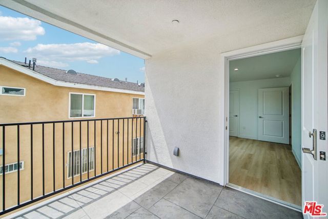 3221 W 71st Street, Los Angeles, CA 90043