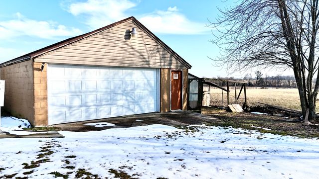 10343 Farm Road 2000, Monett, MO 65708
