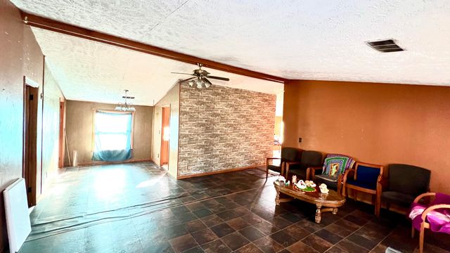 10343 Farm Road 2000, Monett, MO 65708