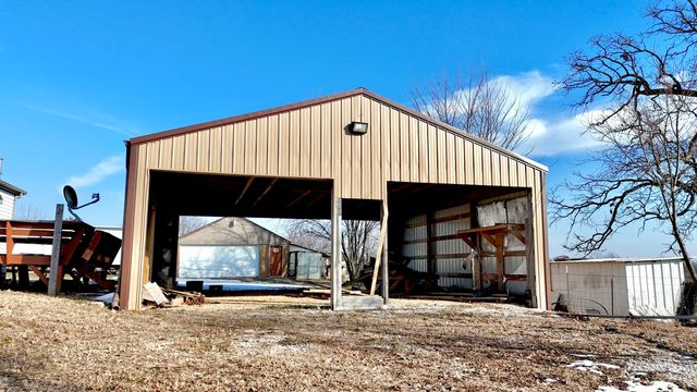 10343 Farm Road 2000, Monett, MO 65708