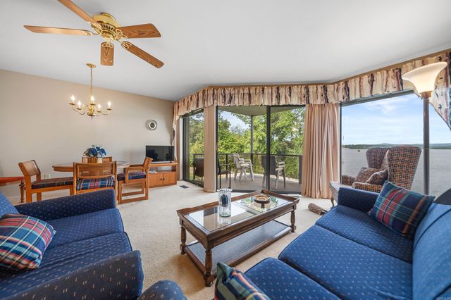 270 Lake Hamilton Drive, Hot Springs, AR 71913