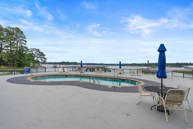 270 Lake Hamilton Drive, Hot Springs, AR 71913