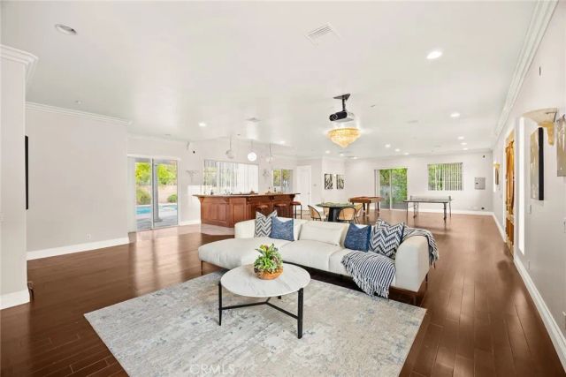 1118 S 6th Avenue, Arcadia, CA 91006