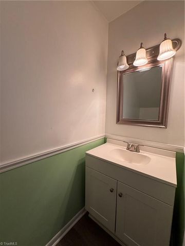 311 Salisbury Street 58, Kernersville, NC 27284