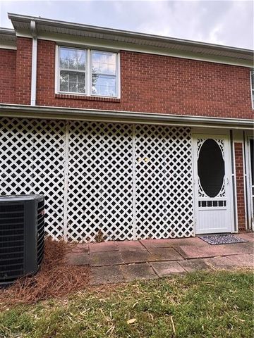 311 Salisbury Street 58, Kernersville, NC 27284
