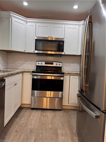 311 Salisbury Street 58, Kernersville, NC 27284