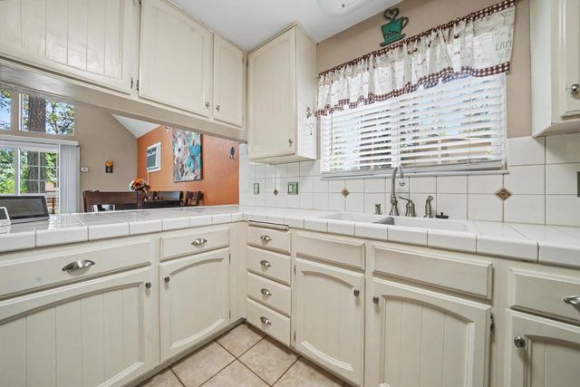 24045 Woodfern Dr, Pioneer, CA 95666