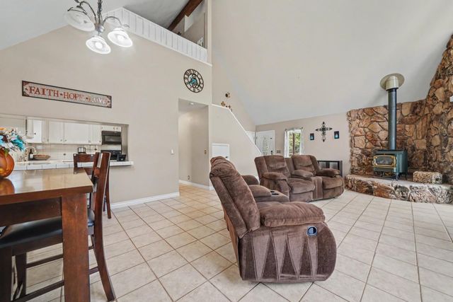 24045 Woodfern Dr, Pioneer, CA 95666