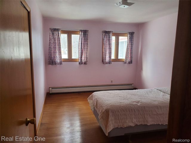 3217 Harvard Road, Royal Oak, MI 48073