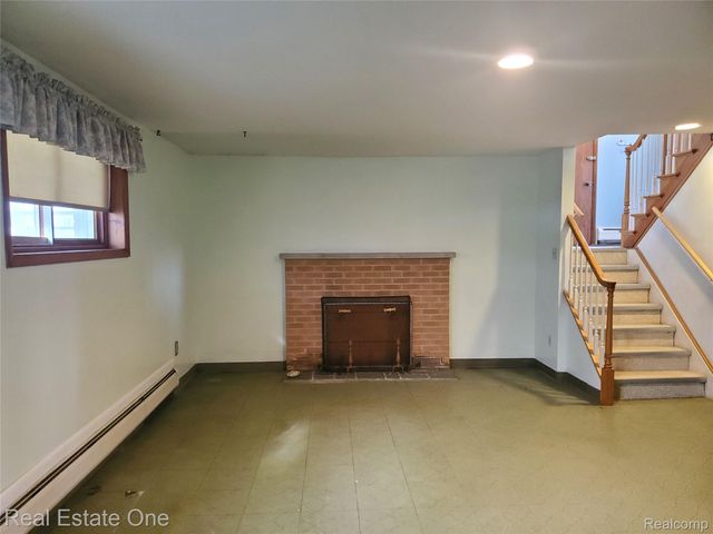 3217 Harvard Road, Royal Oak, MI 48073