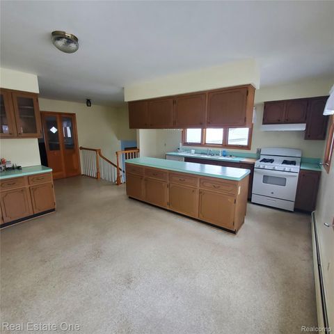 3217 Harvard Road, Royal Oak, MI 48073