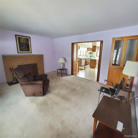 3217 Harvard Road, Royal Oak, MI 48073