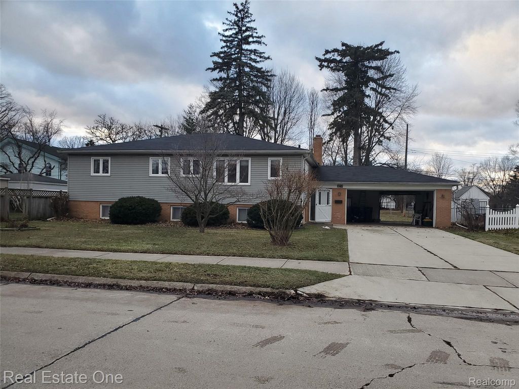 3217 Harvard Road, Royal Oak, MI 48073