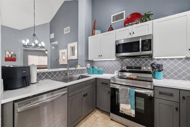 18530 Trail Bend Lane, Houston, TX 77084