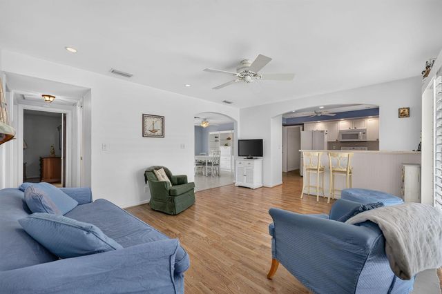 535 NE 8th Avenue, Deerfield Beach, FL 33441