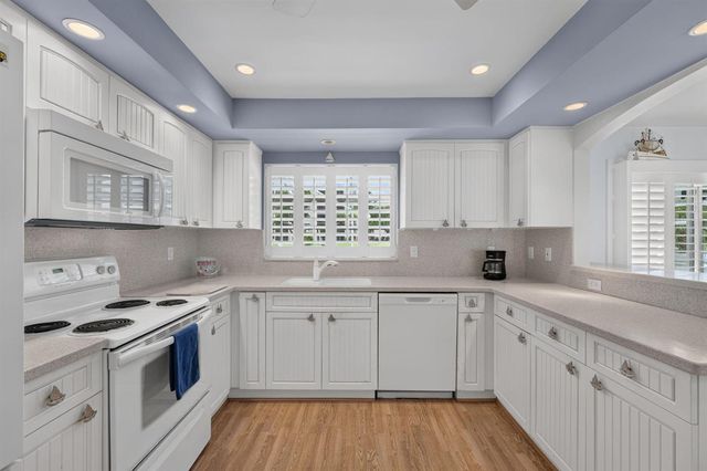 535 NE 8th Avenue, Deerfield Beach, FL 33441