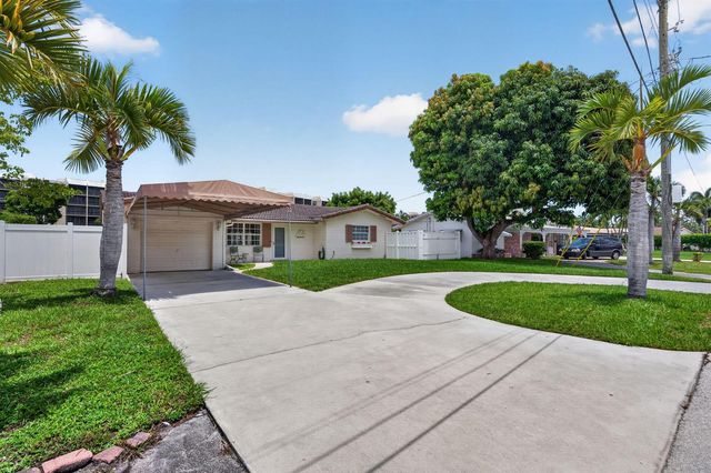 535 NE 8th Avenue, Deerfield Beach, FL 33441