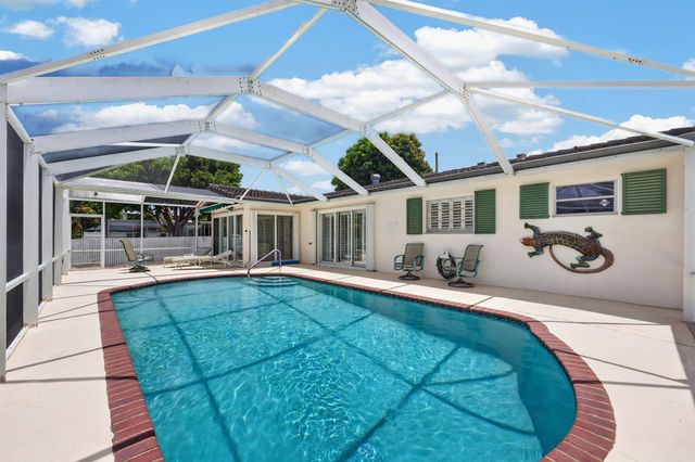 535 NE 8th Avenue, Deerfield Beach, FL 33441