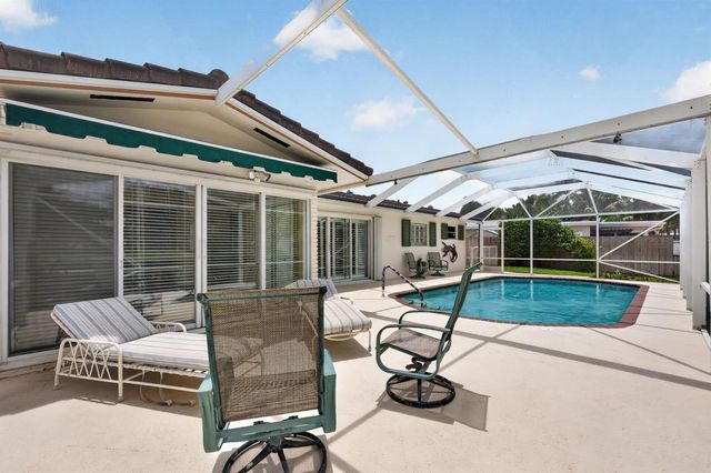 535 NE 8th Avenue, Deerfield Beach, FL 33441