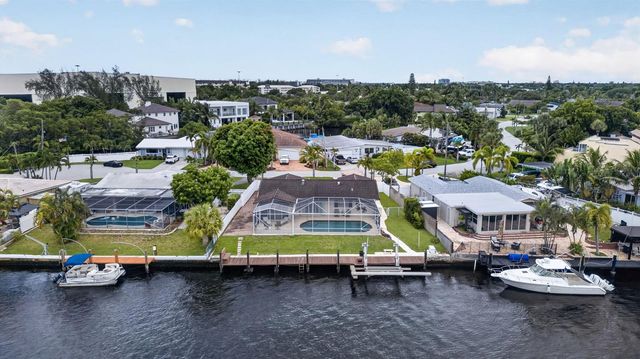 535 NE 8th Avenue, Deerfield Beach, FL 33441