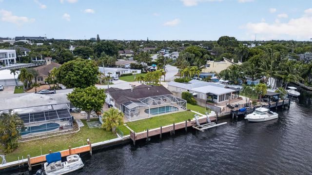 535 NE 8th Avenue, Deerfield Beach, FL 33441