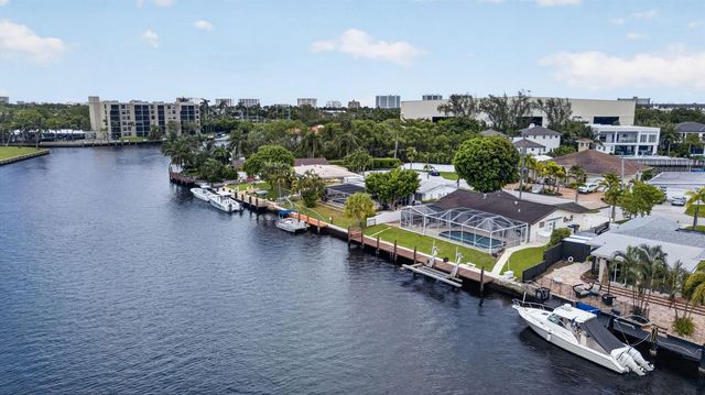 535 NE 8th Avenue, Deerfield Beach, FL 33441