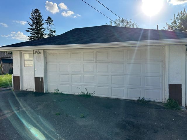 2739 Chippewa Avenue, North Saint Paul, MN 55109