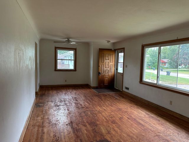 2739 Chippewa Avenue, North Saint Paul, MN 55109