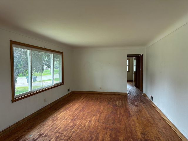 2739 Chippewa Avenue, North Saint Paul, MN 55109