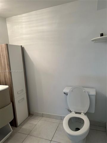 600 Three Islands Boulevard 1113, Hallandale Beach, FL 33009