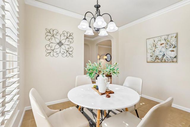 9039 Crescenda Ln, Orangevale, CA 95662