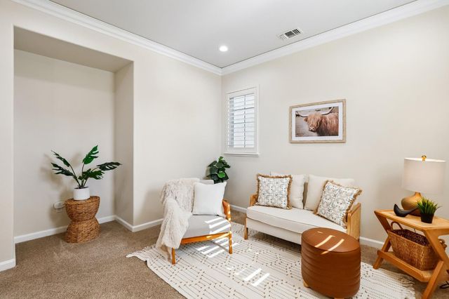 9039 Crescenda Ln, Orangevale, CA 95662