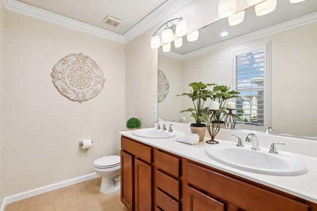 9039 Crescenda Ln, Orangevale, CA 95662