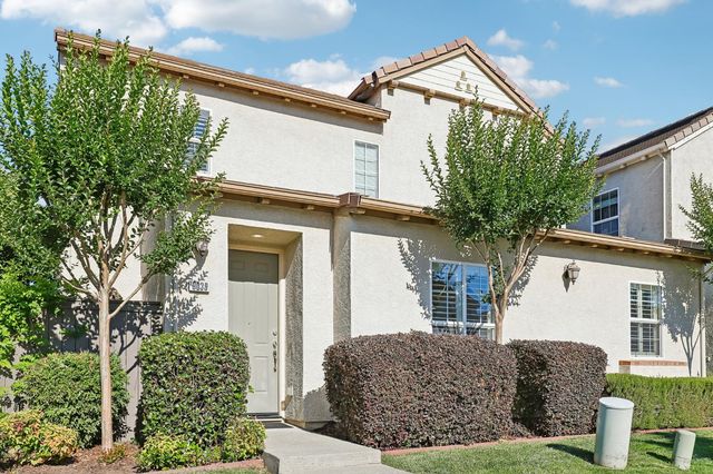 9039 Crescenda Ln, Orangevale, CA 95662