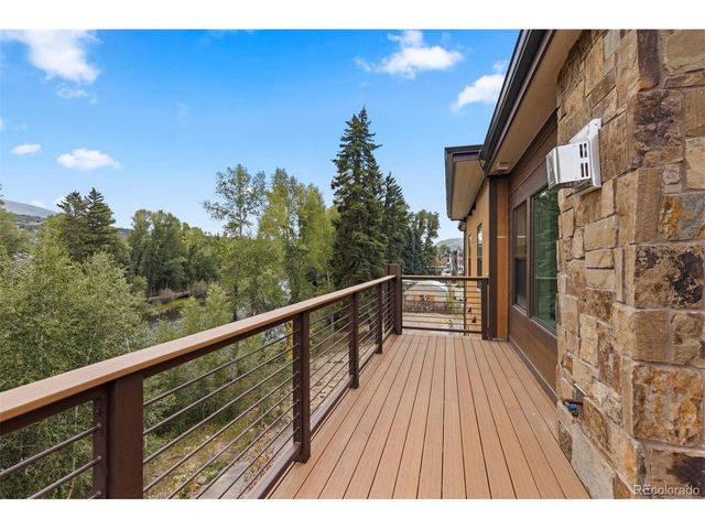 1044 Blue River Pkwy C-C-306, Silverthorne, CO 80498