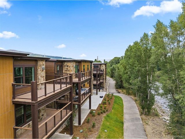 1044 Blue River Pkwy C-C-306, Silverthorne, CO 80498