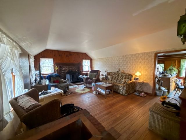 250 Main Rd, Westport, MA 02790