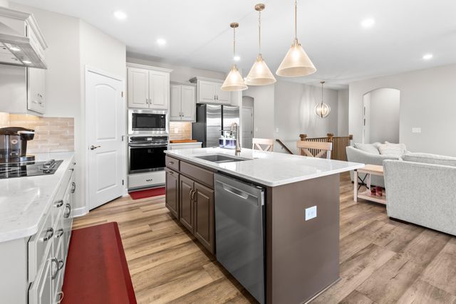 1796 BLACKTHORN Street, Council Bluffs, IA 51503