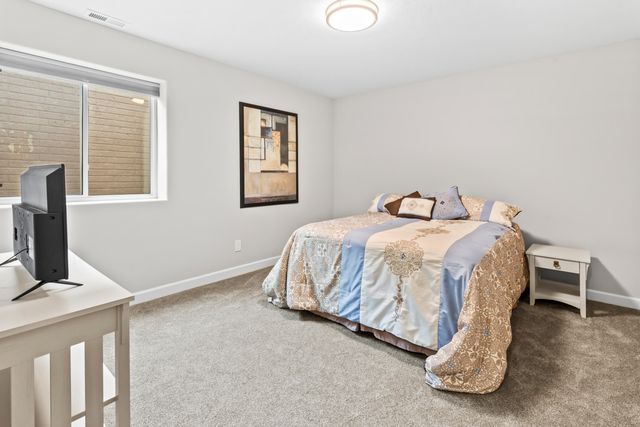 1796 BLACKTHORN Street, Council Bluffs, IA 51503