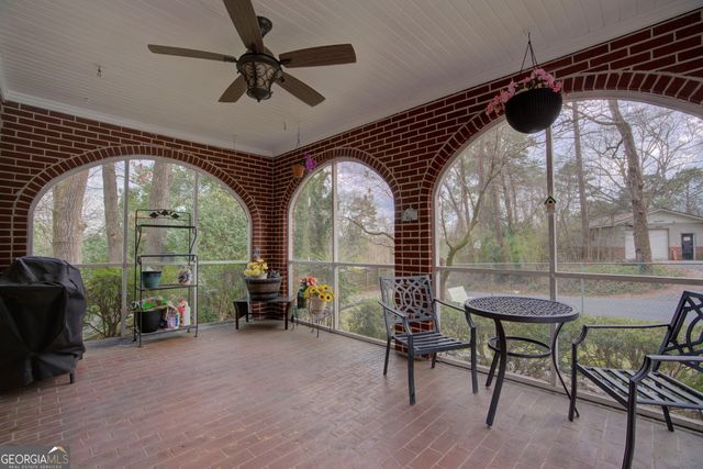 2 Lindberg Drive NE, Rome, GA 30161