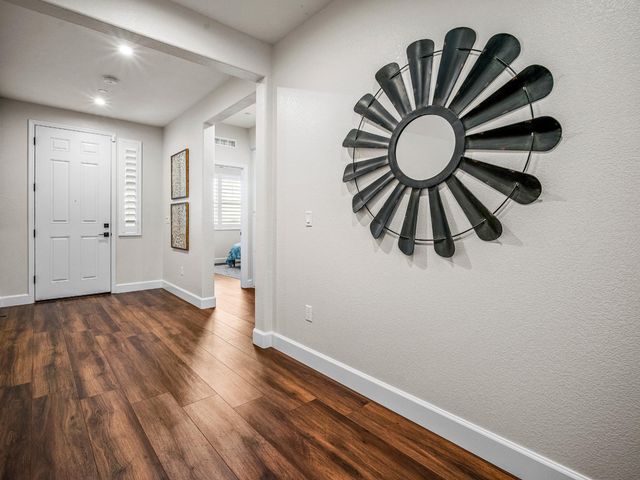 8298 Courage Dr, Sacramento, CA 95829