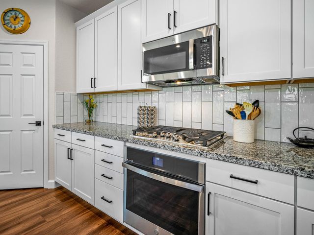 8298 Courage Dr, Sacramento, CA 95829