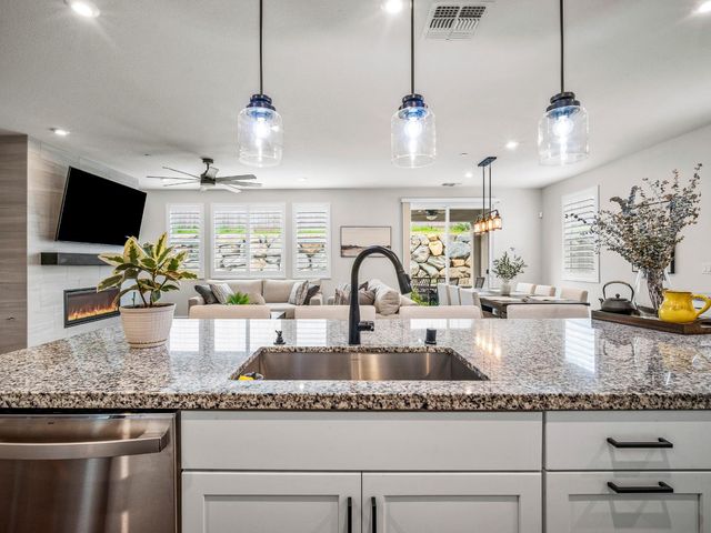 8298 Courage Dr, Sacramento, CA 95829