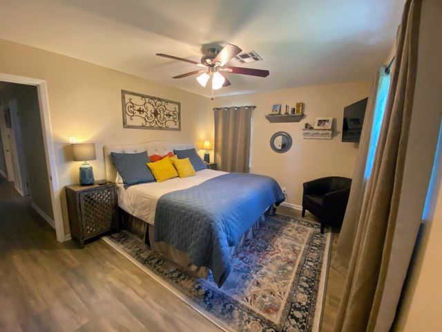 4111 Hill Oak Drive, Houston, TX 77092