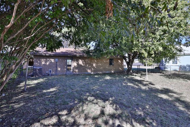 229 Field Street, Clyde, TX 79510