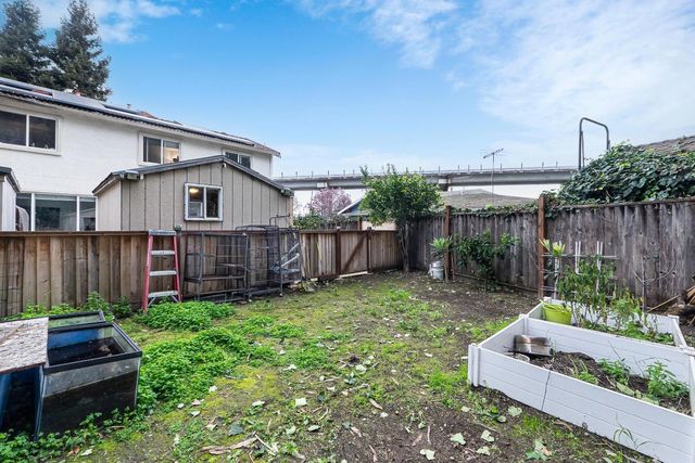 708 Raineer Court, San Leandro, CA 94577